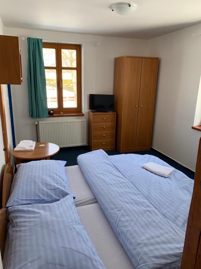 Hotel Franz Rejviz Bagian luar foto