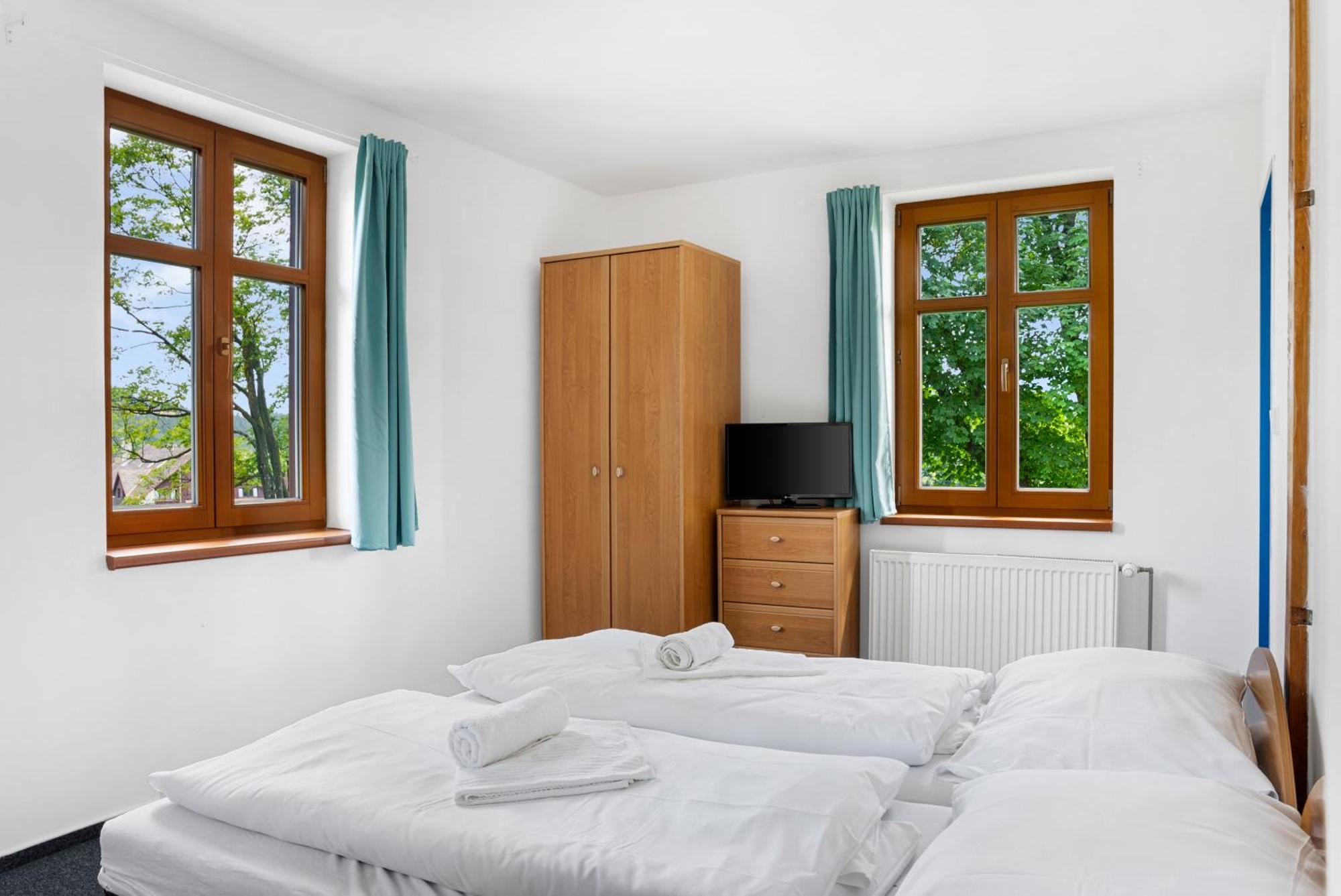 Hotel Franz Rejviz Bagian luar foto