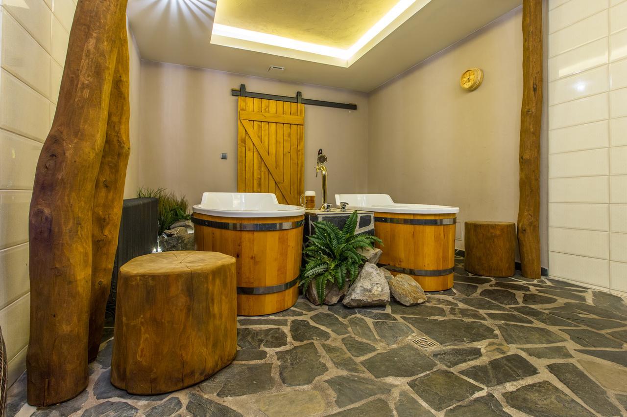 Hotel Franz Rejviz Bagian luar foto